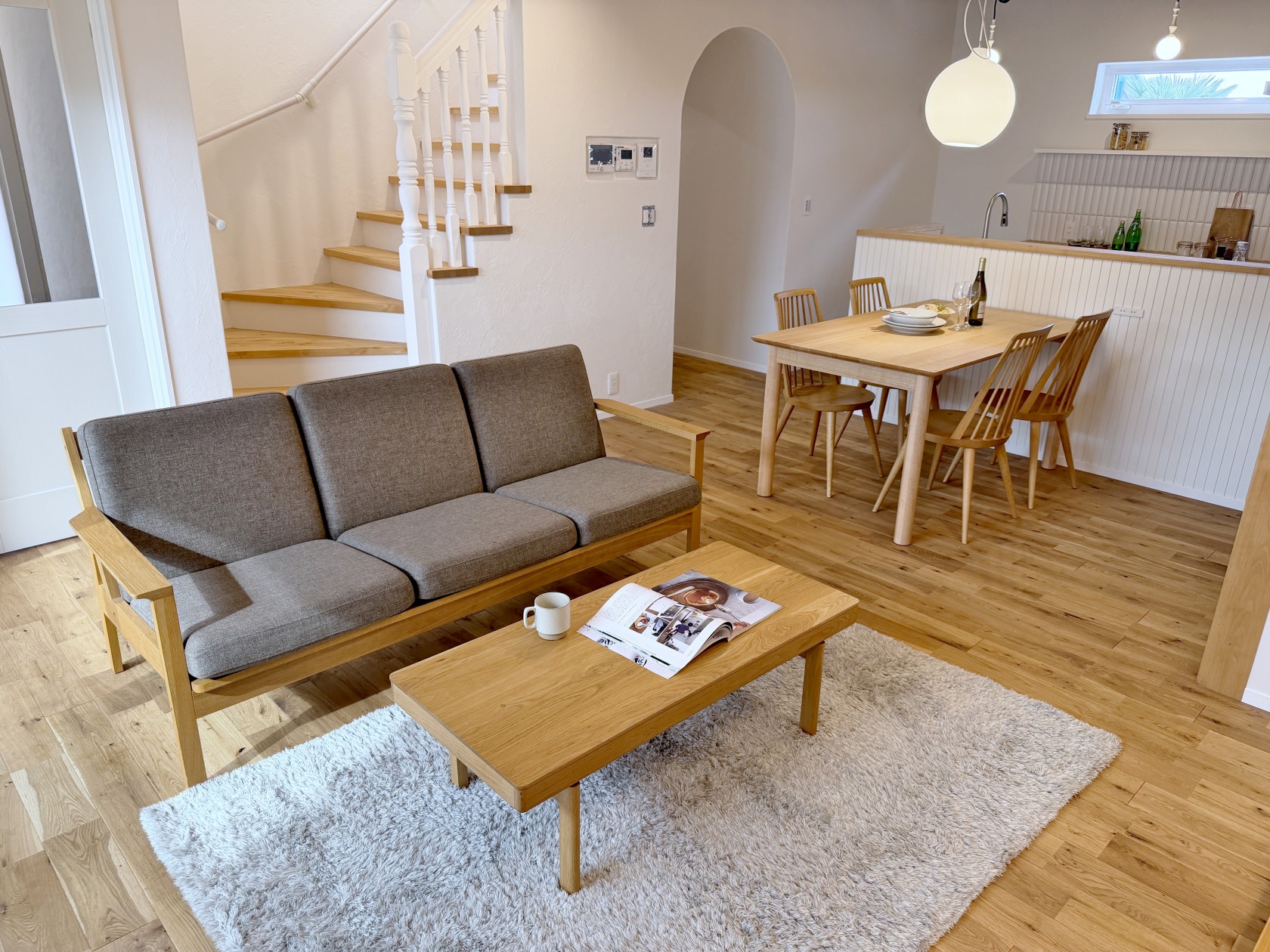 レンタル家具　おしゃれ　富山　無垢材　ミヤモト家具　完成見学会